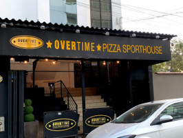 Pizza Overtime outside
