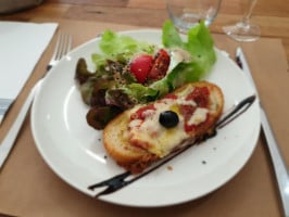 La Trattoria De Meillers food