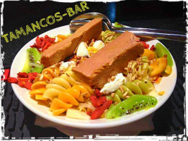 Tamancos Bar food