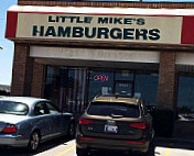 Little Mike's Hamburgers outside