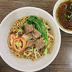 Jann Junaidah Abdullah Mee Kolok Fu Yu Cafe Satok food