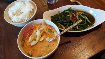 Thai On Thames food