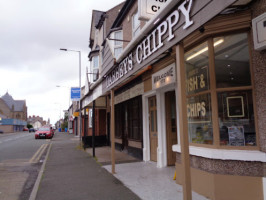 Darbey's Chippy outside