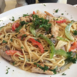 Ypsilon Comida