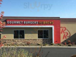 Red Robin Gourmet Burgers And Brews food