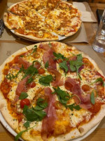 Pizzeria Nicola food