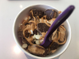 Froyoworld food