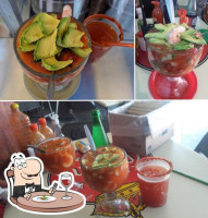 Mariscos Carlitos food