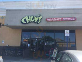 Chuy's Mesquite Broiler Simi West outside