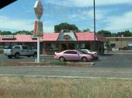 Dairy Queen (treat) outside