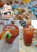 Mariscos La Charra food