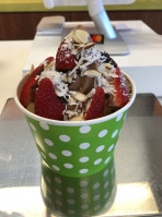 Swirls Frozen Yogurt food