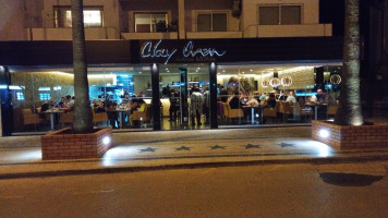 Clay Oven Indian Kitchen food