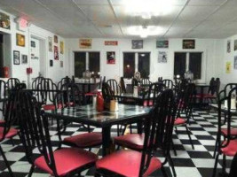 Nancy's Diner inside