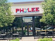Pho Lee inside