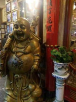 Lee's Golden Buddha outside