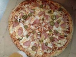 Domino's Pizza food