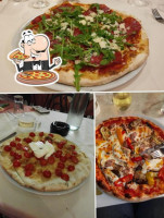 Pizzeria Ca' Bianca food