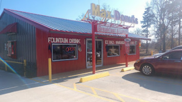 Max Donuts And Diner outside