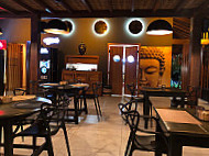 Buda lanchonete e restaurante inside