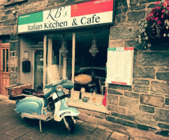 Kb's Italian Kitchen outside