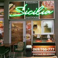 Sicilia Pizzeria food