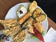 Dionysos Griechische Gaststaette food