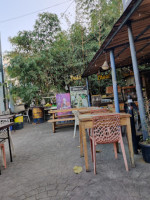Food Court Katora Talab outside