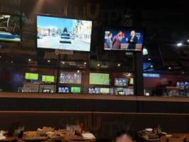 Buffalo Wild Wings inside