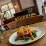 The Lyndhurst Comida