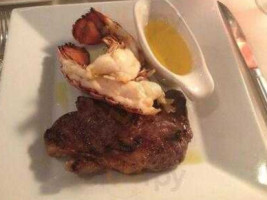 Eb Strong's Prime Steakhouse food