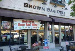 Brown Bag Deli Cafe food
