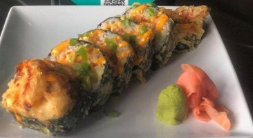Trapper's Sushi Co. Puyallup food