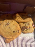 Insomnia Cookies food