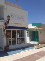 El Trasmallo outside