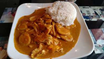 Penn's Thai Kitchen food