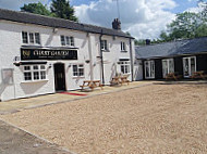 The Curry Garden Horseshoes outside