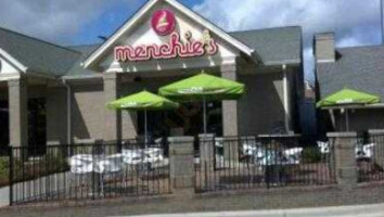 Menchie's outside