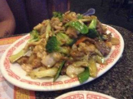 Canton Dragon food