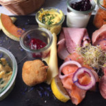 April Comida