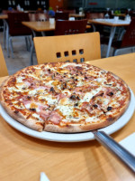 Pizzaria Pizzarella food