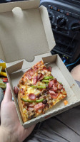 Pizza Hut To Go Kingswood food