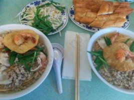 Kim Ky Noodle House food