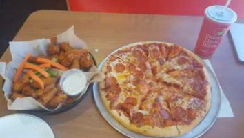 Peter Piper Pizza food