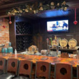 Hideout 125 Comida