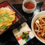 Wèi Yóu Comida