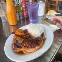 Puerto Sagua food