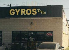 Gyros To Go outside