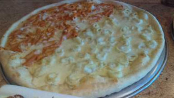 Siena's Trattoria Pizzeria food