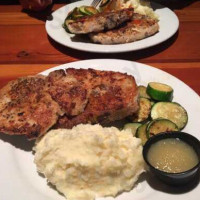 Grunions Sports Grill food